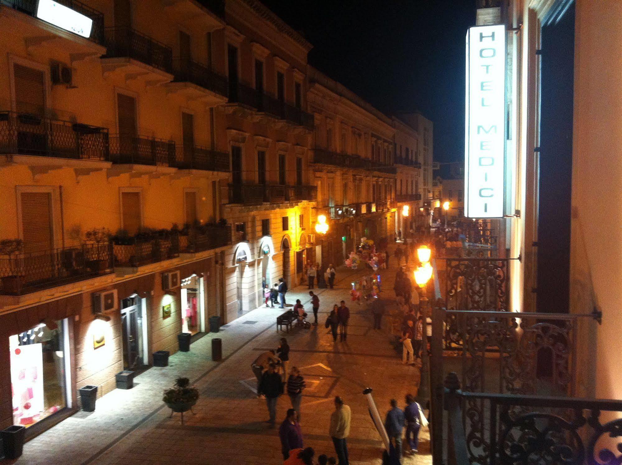 Hotel Medici Milazzo Bagian luar foto